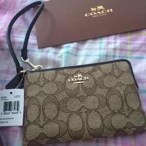 Coach Brown Wristlet brand new perfect gift